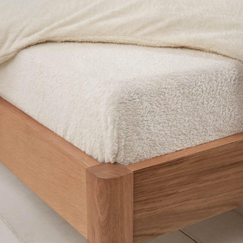 UK VC-B4 Flannel Fitted Sheet